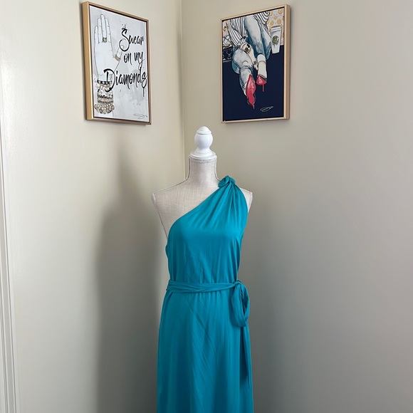 ANTONIO MELANI Dresses & Skirts - Antonio Melani Dress